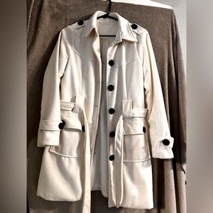 Women’s Trenchcoat
